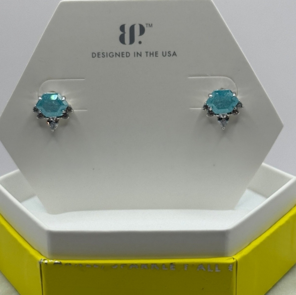 Lot Of 15 Bomb Party Earrings